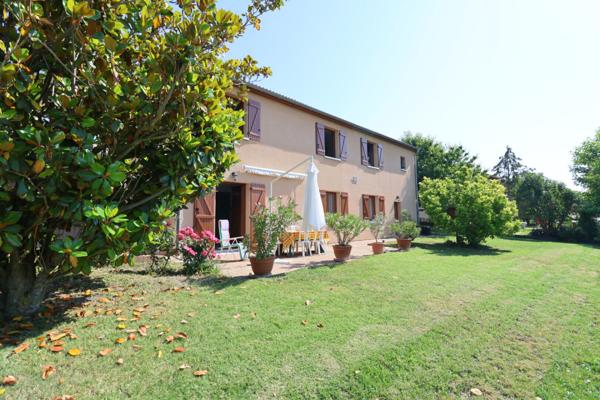 Maison Cournon D Auvergne 6 pièce(s) 171 m2