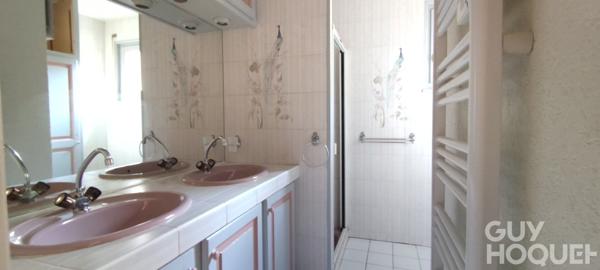 A VENDRE LES HOPITAUX APPARTEMENT RDC AVEC TERRASSE