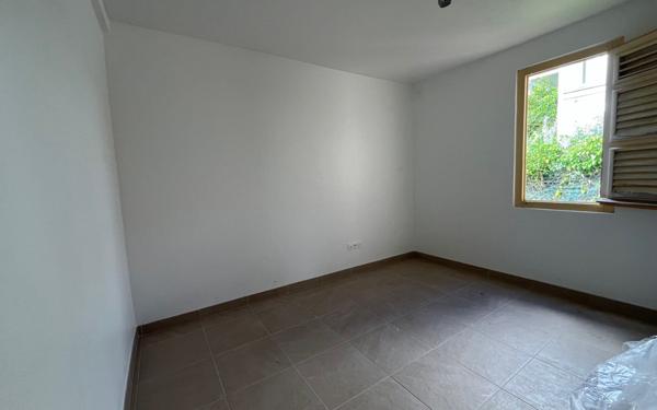 Maison à louer    4 pièces •  Fort-de-France