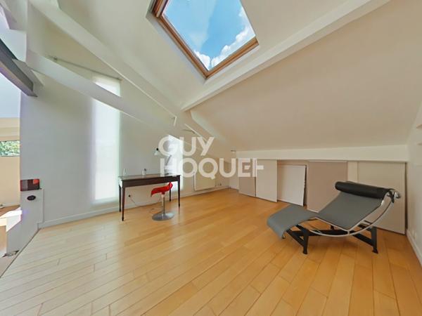 Loft d'exception de 150m² - Quartier calme, proche commerces et transports