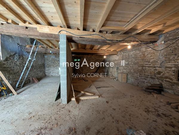 Maison à AMBERIEU-EN-BUGEY, 01500 - 2 pièces 140m²