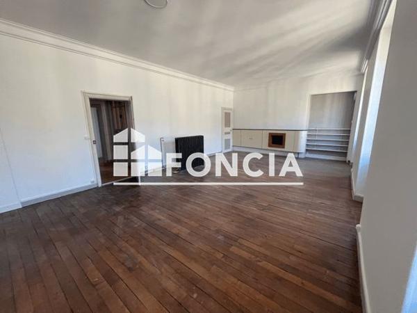 Location Appartement 2 pièces 84.46 m² - 35 RUE DES LICES Angers 49100