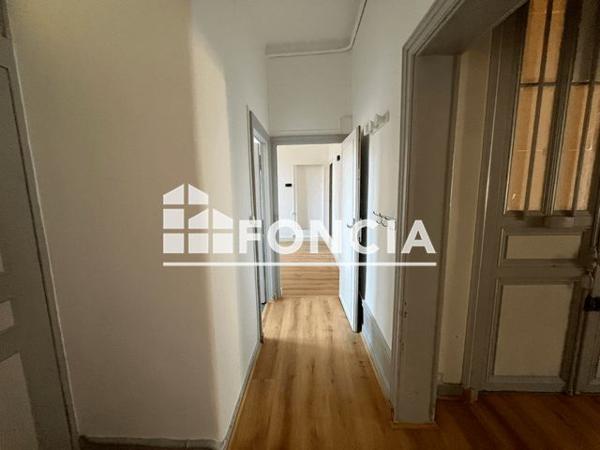 Location Appartement 2 pièces 84.46 m² - 35 RUE DES LICES Angers 49100