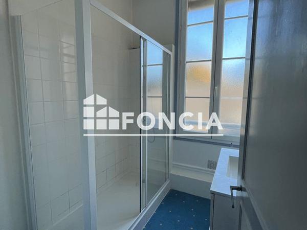 Location Appartement 2 pièces 84.46 m² - 35 RUE DES LICES Angers 49100