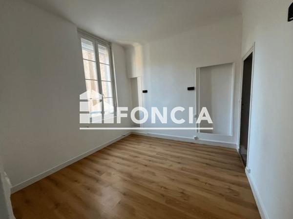 Location Appartement 2 pièces 84.46 m² - 35 RUE DES LICES Angers 49100