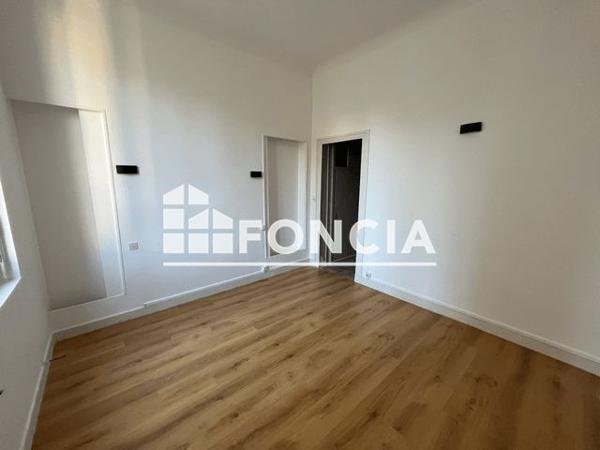 Location Appartement 2 pièces 84.46 m² - 35 RUE DES LICES Angers 49100