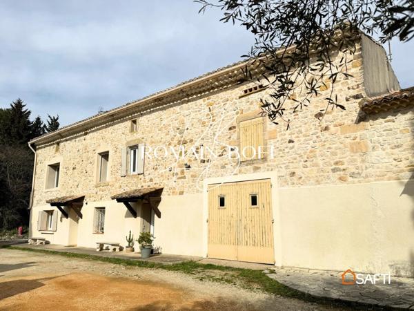 Mas 11 pièces de 250m2 aux portes d'Uzès