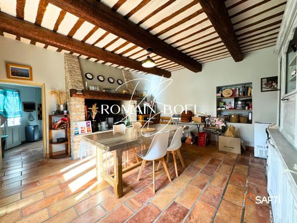 Mas 11 pièces de 250m2 aux portes d'Uzès