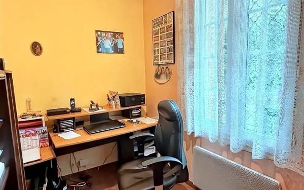 Maison à vendre    5 pièces •  Nîmes