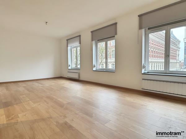 Vente Appartement 86m 2 - 3 chambre(s) - Lille, Gare Lille Flandres • Réf. VA26476