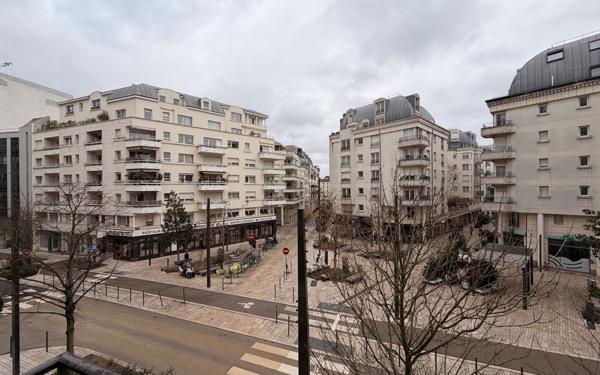 Appartement à vendre    3 pièces • 61,60 m2 Montrouge