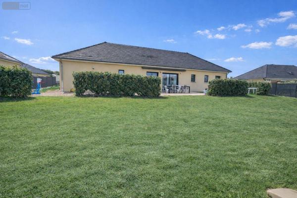 Villa à vendre à Montchanin en Saône-et-Loire (71210), ref : 063/1471