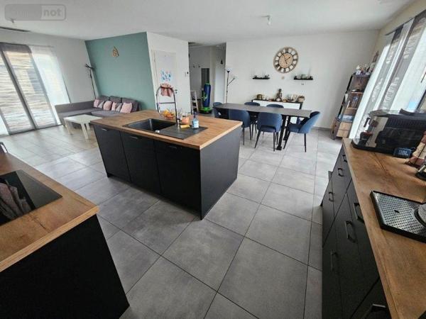 Villa à vendre à Montchanin en Saône-et-Loire (71210), ref : 063/1471