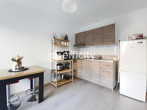 Appartement
         1 pièce
        - 35 m² 155 000 € *