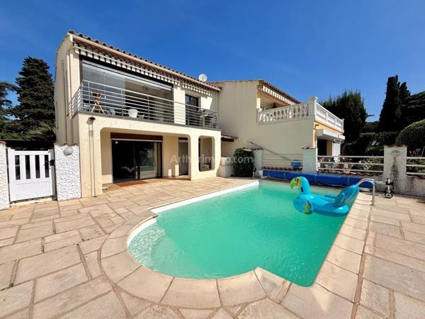 Vente Villa 5 pièces 97 m2 à Sainte-Maxime