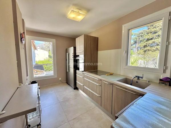 Vente Villa 5 pièces 97 m2 à Sainte-Maxime