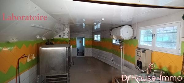 Commerce à vendre 9 pièces de 207 m²