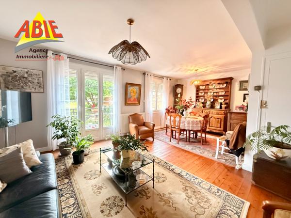 Maison  5 pièce(s)  3 chambre(s)  80 m²
