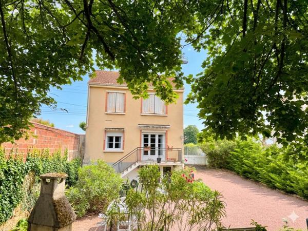 Maison  5 pièce(s)  3 chambre(s)  80 m²
