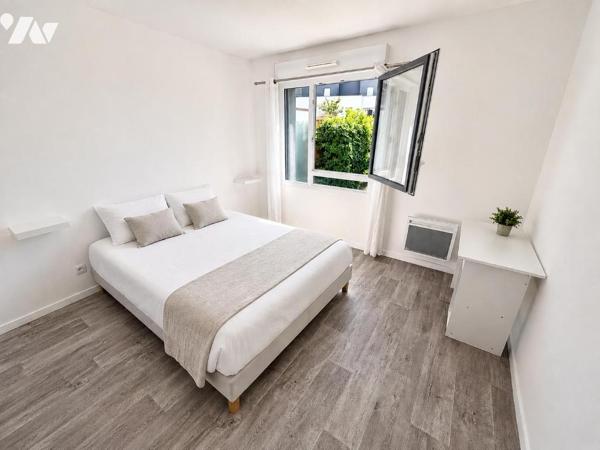 Appartement T2 en rez-de-jardin / PETIT-PARAME

Situé dans le quartier recherché du Petit Par...