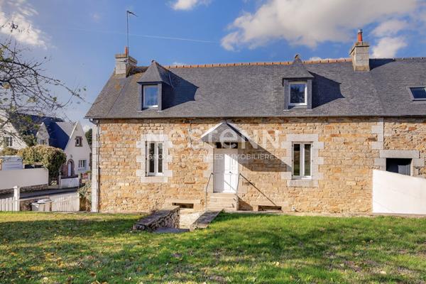 Maison avec travaux à vendre à Ploumagoar - Longère en pierre avec jardin