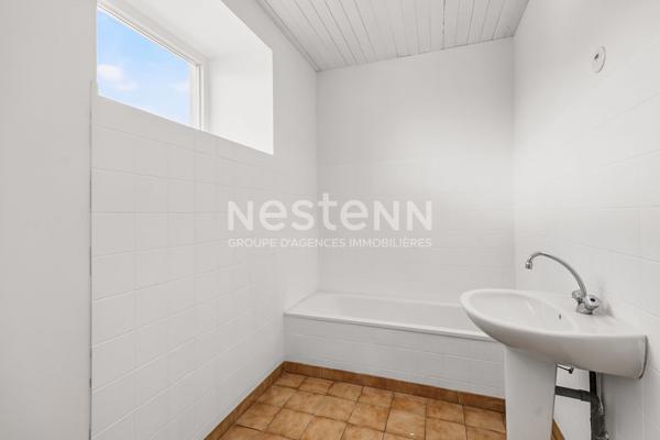 Maison avec travaux à vendre à Ploumagoar - Longère en pierre avec jardin