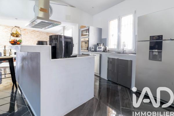 Maison à vendre 8 pièces 225 m² Saulx-les-Chartreux