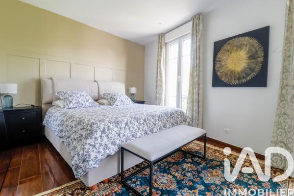 Maison à vendre 8 pièces 225 m² Saulx-les-Chartreux