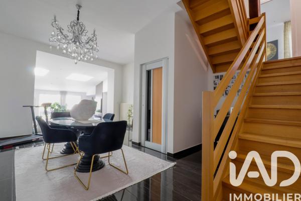 Maison à vendre 8 pièces 225 m² Saulx-les-Chartreux