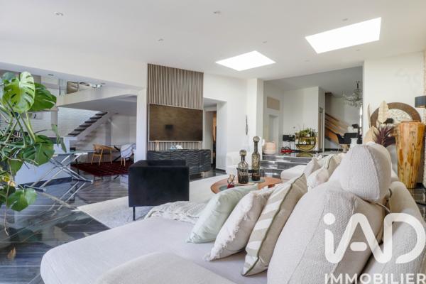 Maison à vendre 8 pièces 225 m² Saulx-les-Chartreux