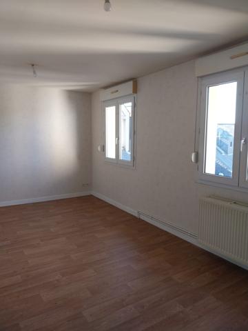 Appartement T2 – Rue Mme de Sévigné – Mayenne – 3121-0015