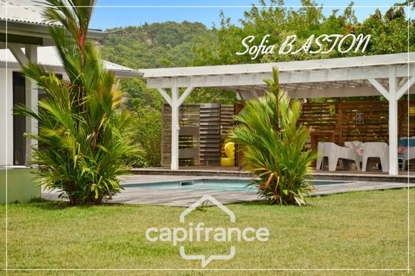 Villa d’exception au François (97240) – Maison contemporaine T5 + logement indépendant T3 – Vue mer & îlets – Piscine & jardin paysagé