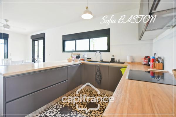 Villa d’exception au François (97240) – Maison contemporaine T5 + logement indépendant T3 – Vue mer & îlets – Piscine & jardin paysagé