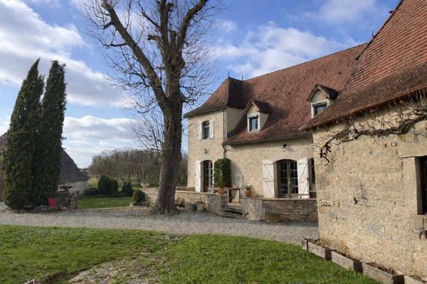 Maison ancienne - Livernon SECTEUR LIVERNON - Propriété Quercynoise avec maison, grange et ancien fournil aménagé