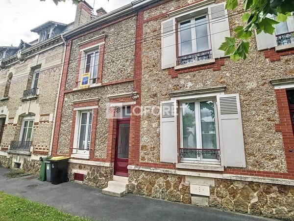 Location maison près de CHALONS EN CHAMPAGNE - 5 pièce(s) - 86 m² - 915 €/mois