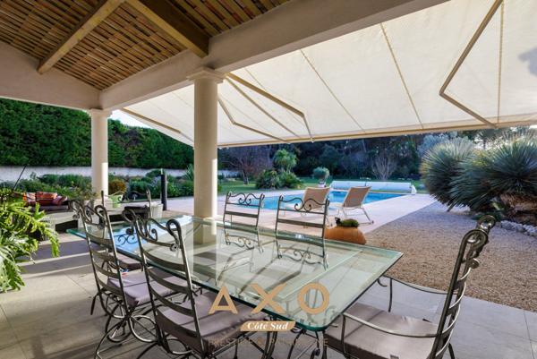 EXCLUSIVITE - SAINT-CANNAT- MAISON - T6 - 210 M2 - PISCINE - POOL HOUSE - TERRAIN 5 500 M2 - DOUBLE GARAGE - 1 295 000