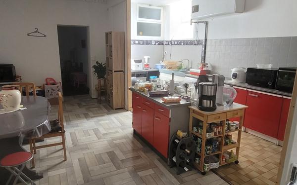 Immeuble à vendre    4 pièces • 175 m2 Mamers