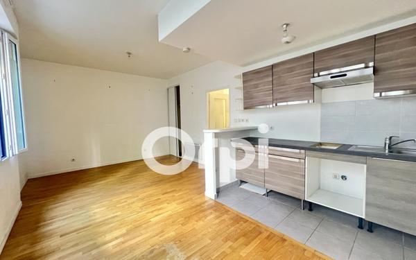 Appartement à vendre    1 pièce • 32,88 m2 Paris 20