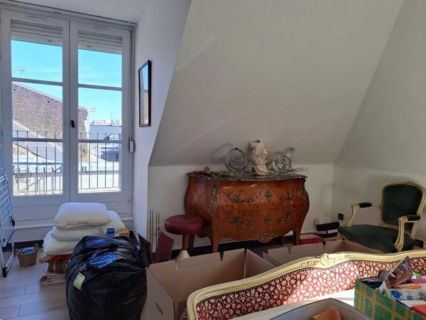 Au cœur du VIEUX-LILLE, 92 rue Royale, à proximité de la place du Concert, dans l'environnement luxueux et privilégié…
