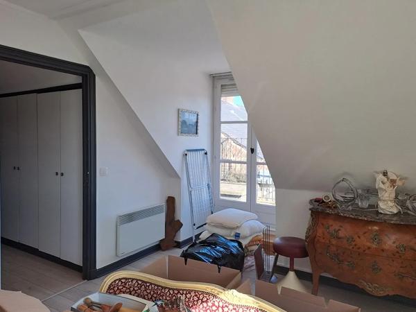 Au cœur du VIEUX-LILLE, 92 rue Royale, à proximité de la place du Concert, dans l'environnement luxueux et privilégié…