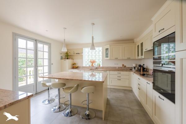 Maison à vendre |                                       Villennes-sur-Seine |                                        10 pièces  |  210 m²