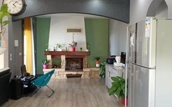 Maison à vendre    4 pièces • 150 m2 La Plaine-des-Palmistes