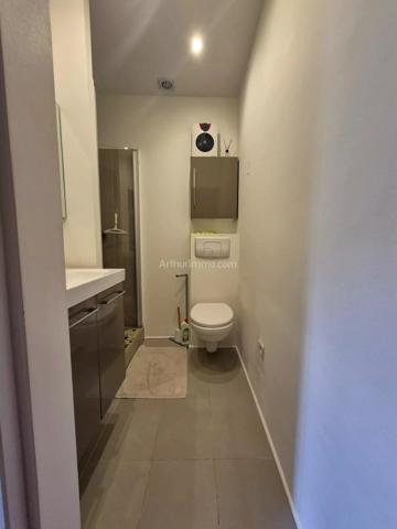 Vente                                                      Appartement
                        
                     1 pièces                      27 m2                     à Nice
