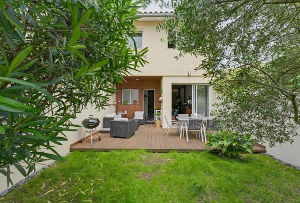 Maison rénovée , avec jardin plein sud