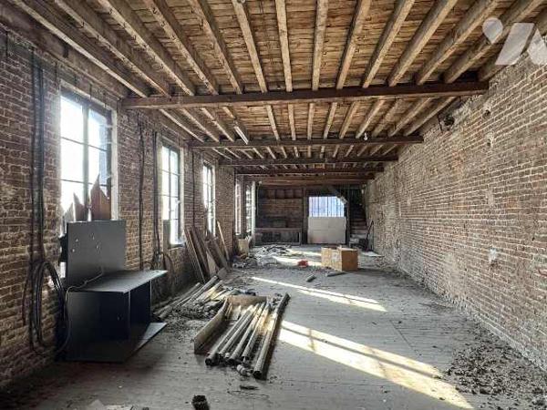 Local de stockage/commercial