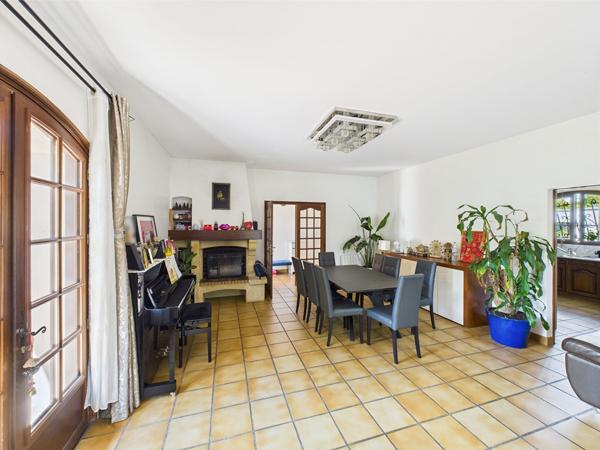 Haut Bouliac au calme maison traditionnelle de 250m2 hab avec garage de 50m2 sur parcelle de 1465m2 , Bouliac Haut Bouliac au calme maison traditionnelle de 250m2 hab avec garage de 50m2 sur parcelle de 1465m2 , Bouliac