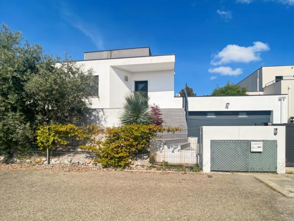 Prades-le-Lez (34730) Maison contemporaine 5 pièces, 3 chambres à Prades-le-Lez