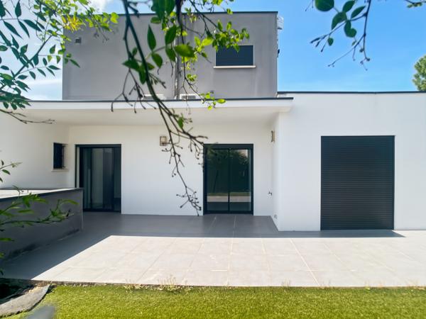 Prades-le-Lez (34730) Maison contemporaine 5 pièces, 3 chambres à Prades-le-Lez