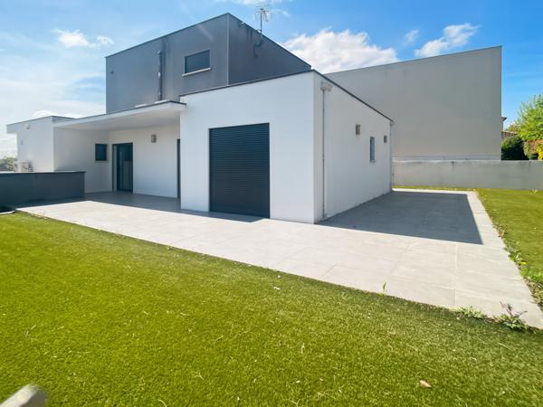 Prades-le-Lez (34730) Maison contemporaine 5 pièces, 3 chambres à Prades-le-Lez