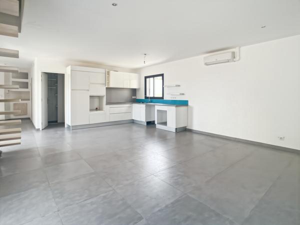 Prades-le-Lez (34730) Maison contemporaine 5 pièces, 3 chambres à Prades-le-Lez